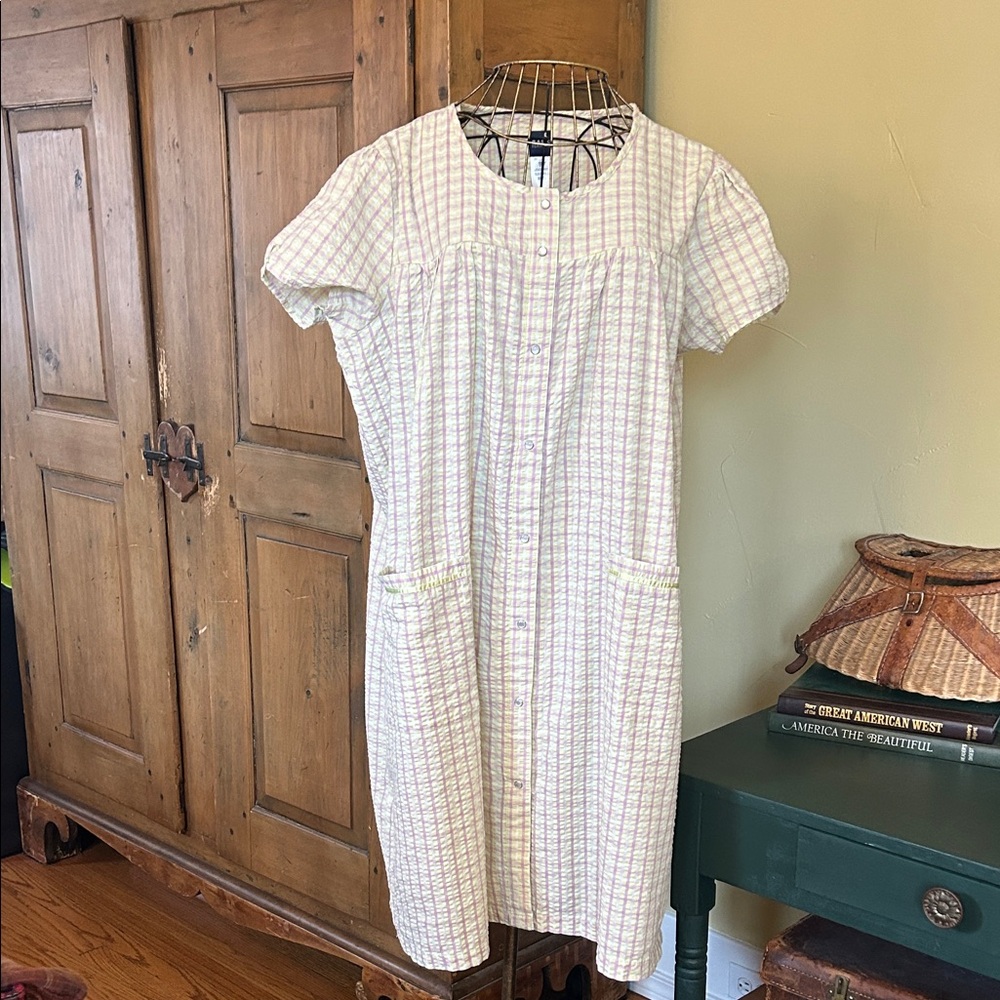 Basic Editions Seersucker Plaid House Dress Pearl Snap Satin Trim